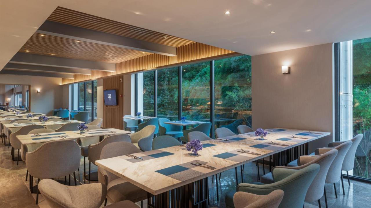 Holiday Inn Express Qiliping By Ihg Емейшань Екстер'єр фото