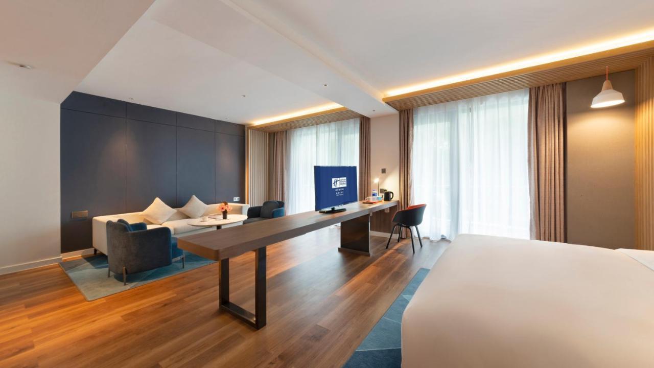 Holiday Inn Express Qiliping By Ihg Емейшань Екстер'єр фото