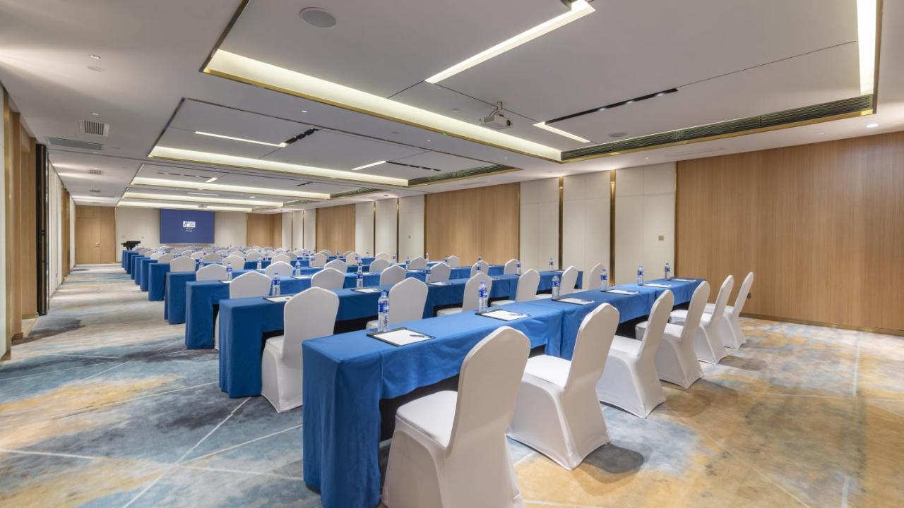 Holiday Inn Express Qiliping By Ihg Емейшань Екстер'єр фото
